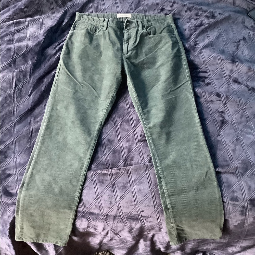 Men’s Gap Corduroy Pants.